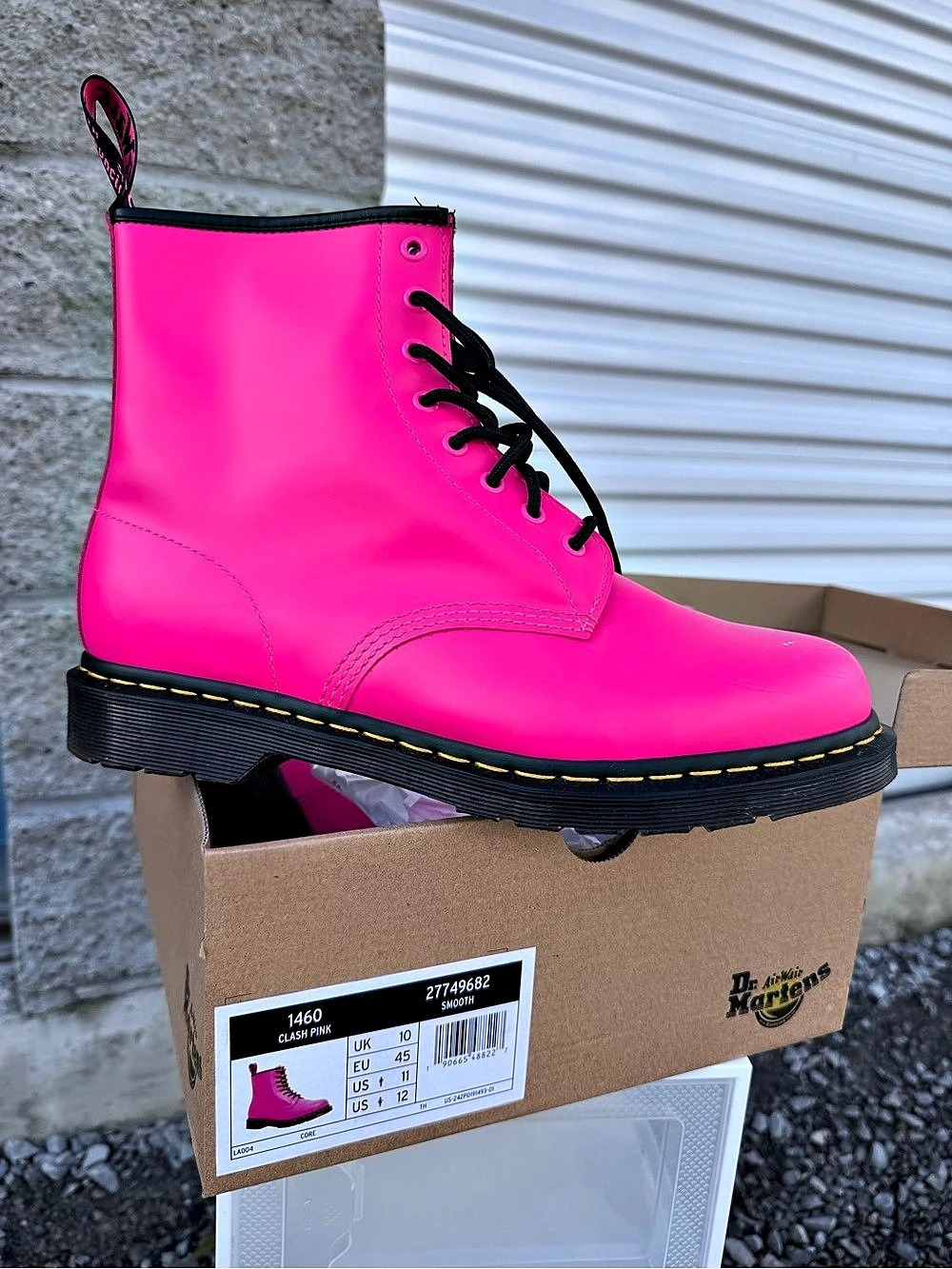 Dr. Martens 1460 Clash Pink Smooth 8-Eye Boot Clash Pink Smooth 8-Eye Boots Pink